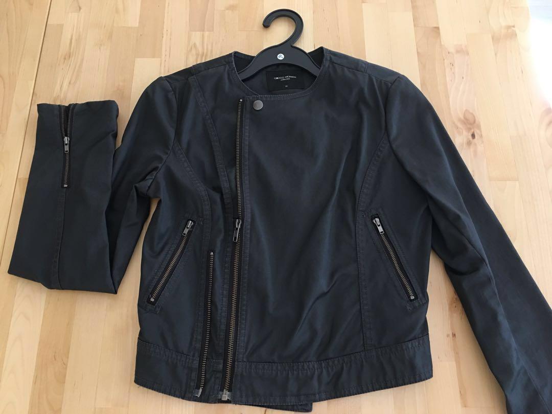 G2000 Stylish Black Jacket with zip accents MRTYishun