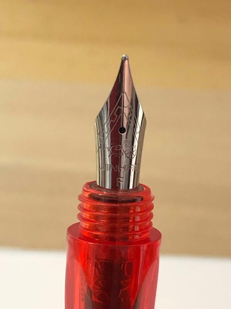 Jinhao Shark & Swan fountain pen, Hobbies & Toys, Stationery & Craft