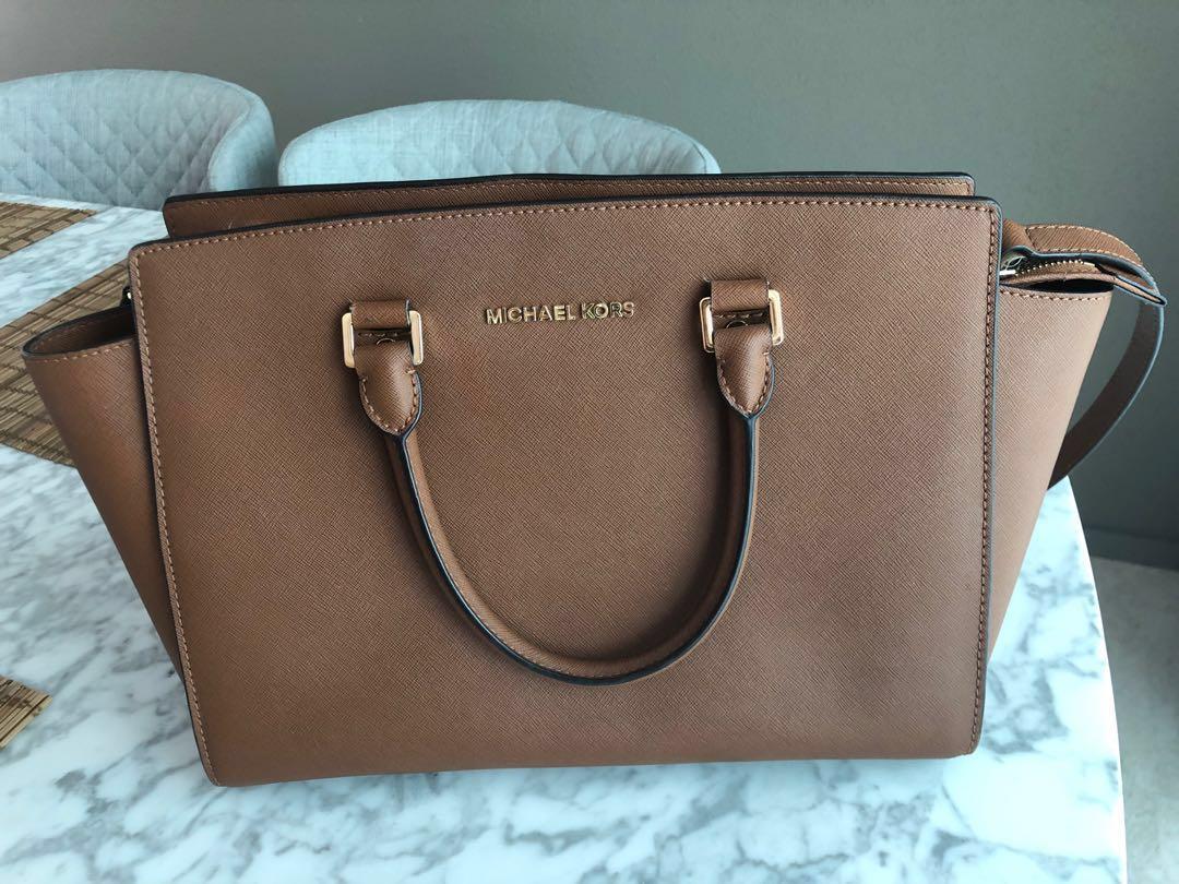 michael kors purse saffiano