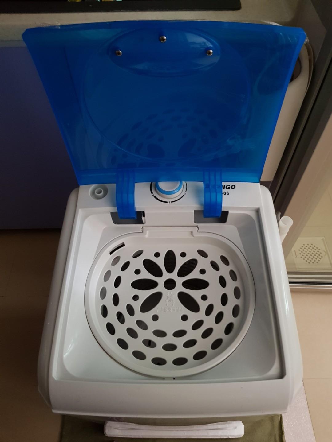 MINI LAUNDRY SPINNER, Furniture & Home Living, Cleaning & Homecare