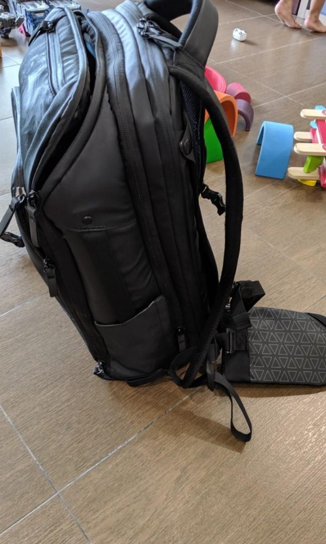 Nomatic Travel Pack Men S Fashion Bags Wallets Backpacks On Carousell