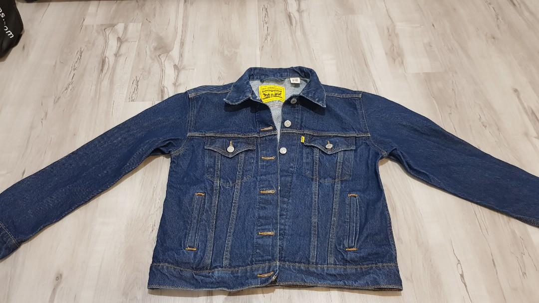 levi's peanuts denim jacket
