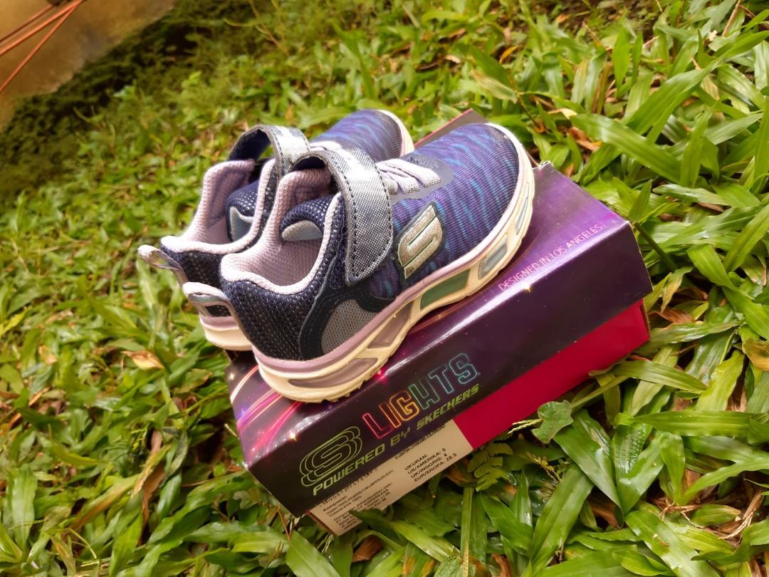 Sepatu Skechers Lights Anak Babies Kids Girls Apparel 1 To 3 Years On Carousell