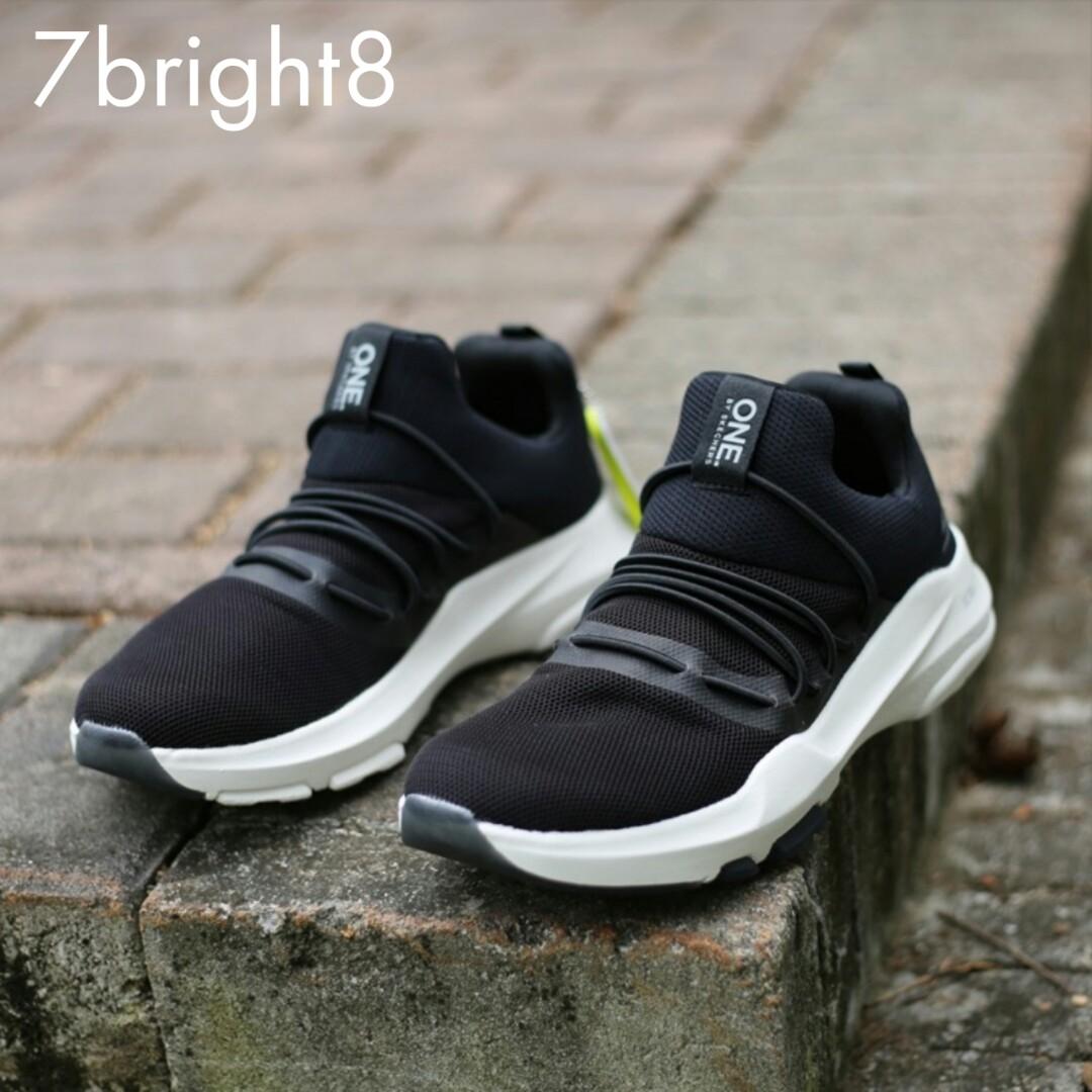 Skechers store element ultra