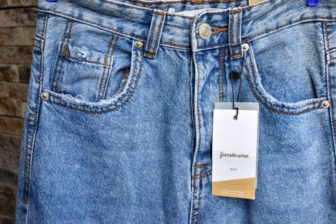 Stradivarius Denim Jeans - Super Tiro Alto, Fesyen Wanita, Pakaian Wanita,  Bawahan di Carousell