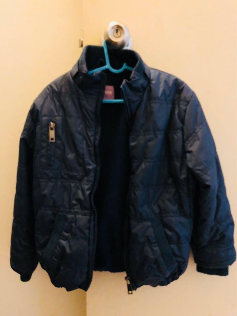 Winter Jacket (Category: Babies & Kids Fashion) located in Ampang. Submitted by fullcabinet (Listing ID 230854347, Image 1). Description: 👕bought at Isetan, used less than 10x only, condition 10/10..suits 5-6yo kids 👕original price rm129 🎁postage by customers.