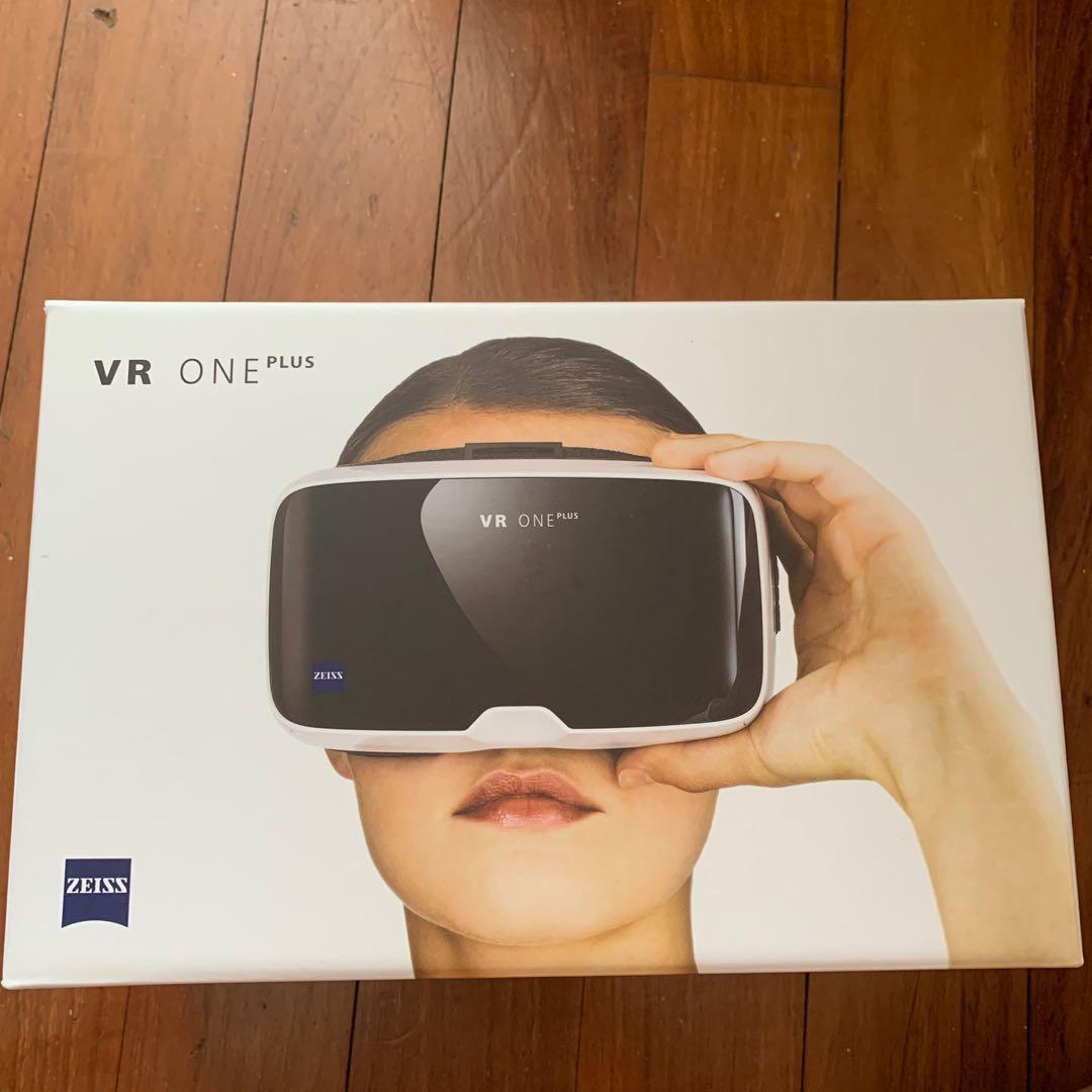 Zeiss VR One Plus (Category: Virtual Reality) located in Singapore. Submitted by sttheawesome (Listing ID 227928310, Image 1). Description: BNIB Includes complete set as provided in the box Low ballers will be ignored Meet up location and timing can be discussed but will be to my convenience .