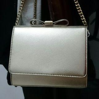 Sling bag gold