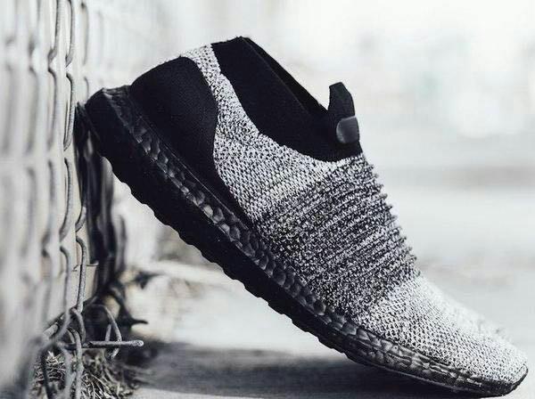 ultra boost uncaged laceless