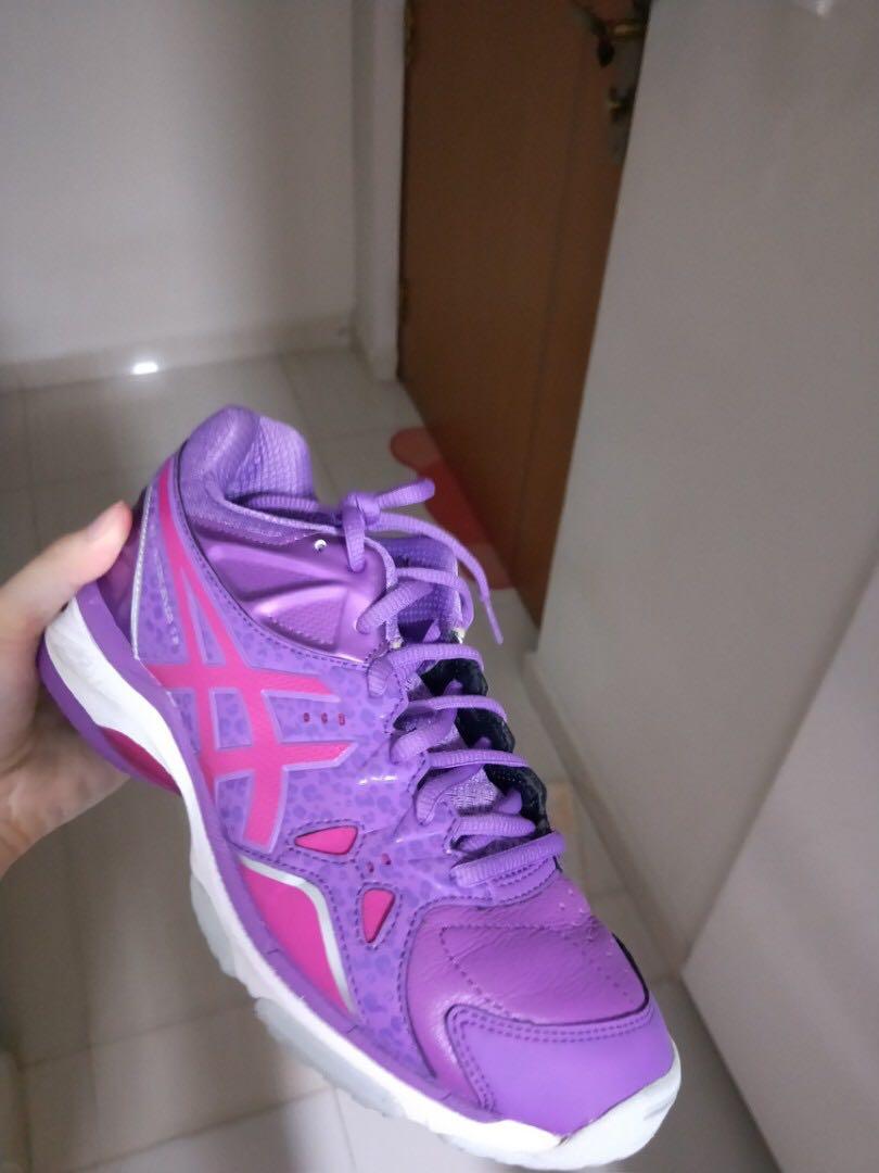 shoes for netball