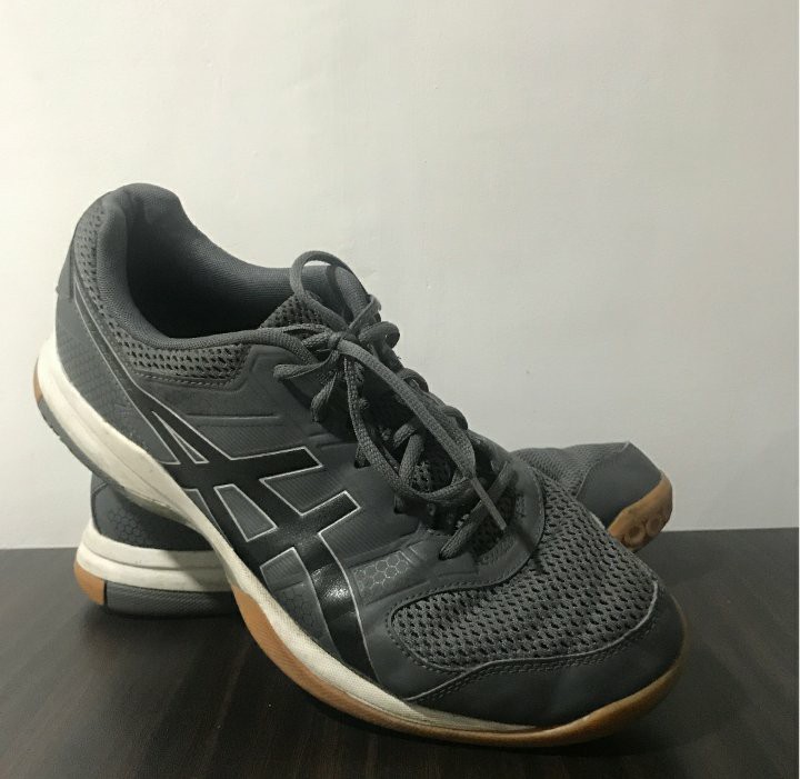 Asics Gel Rocket 8, Men's Fashion, Footwear, Sneakers on Carousell