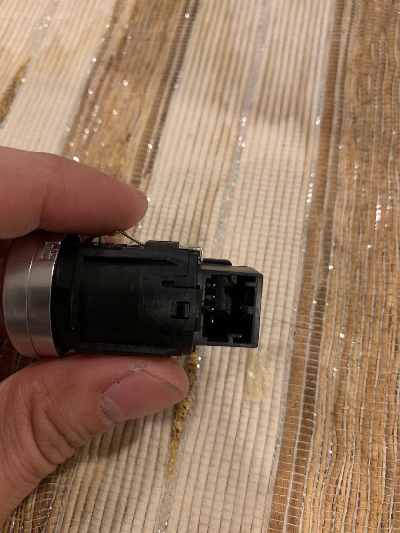 Audi Engine Start Stop Push Button (Category: Auto Accessories) located in Kuala Lumpur. Submitted by davidting89 (Listing ID 231295004, Image 3). Description: Used original audi engine start stop push button 8K0905217A.