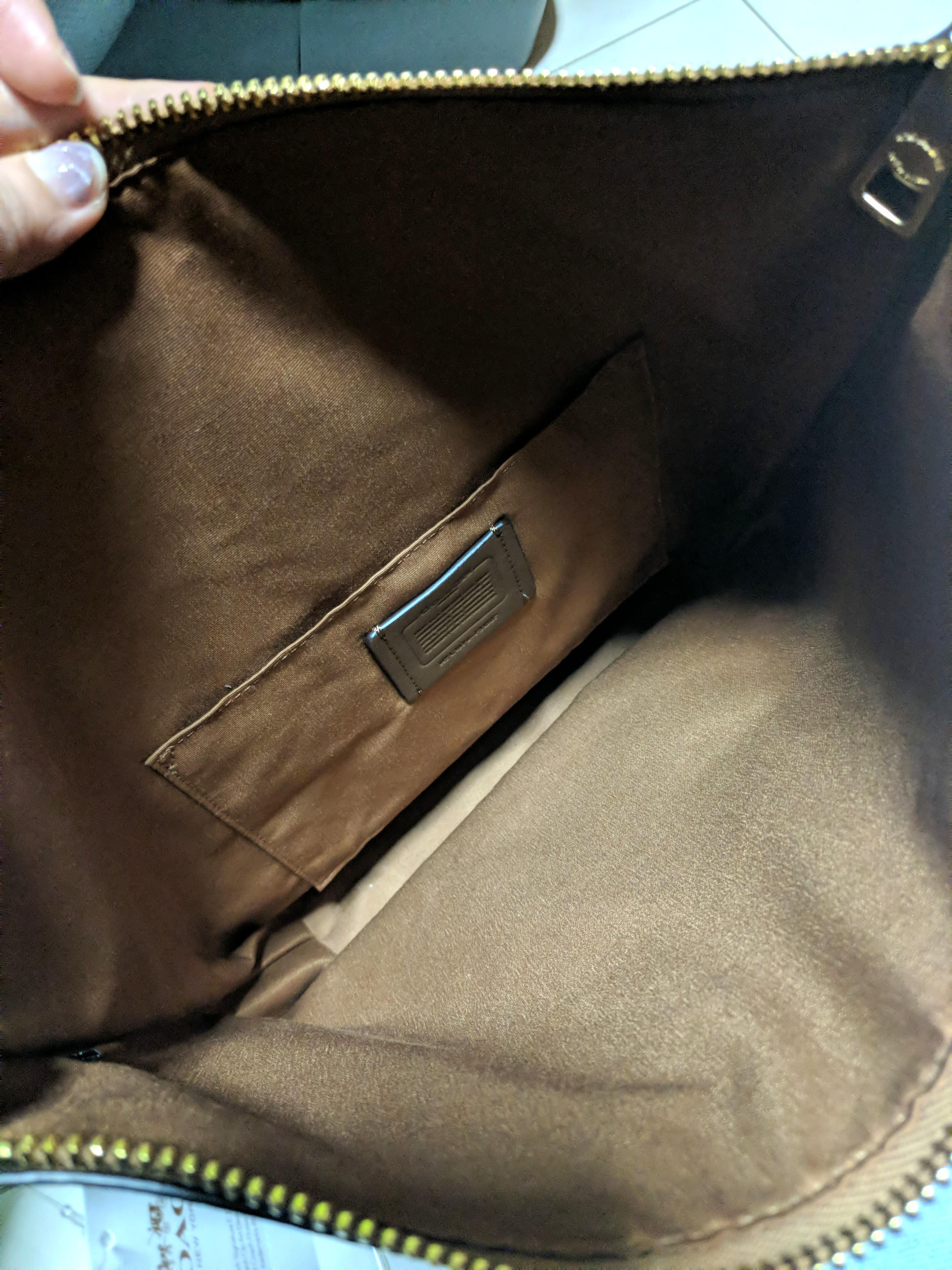 Coach Abby Duffle / Hobo Bag Handbag in Light Saddle, Women's Fashion