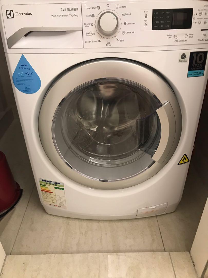 Electrolux Washing Machine EWW12742, TV & Home Appliances, Washing