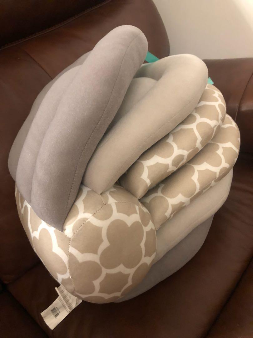 infantino nursing pillow