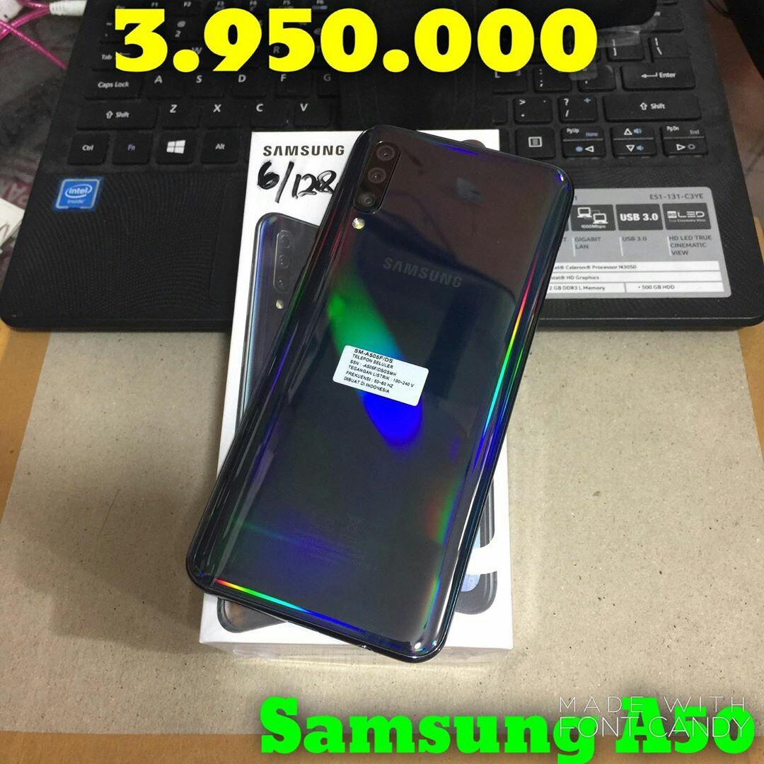 Jual Hp Bekas Samsung A50 Telepon Seluler Tablet Ponsel Android Samsung Di Carousell