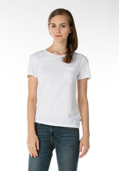 Levi's perfect store pocket tee