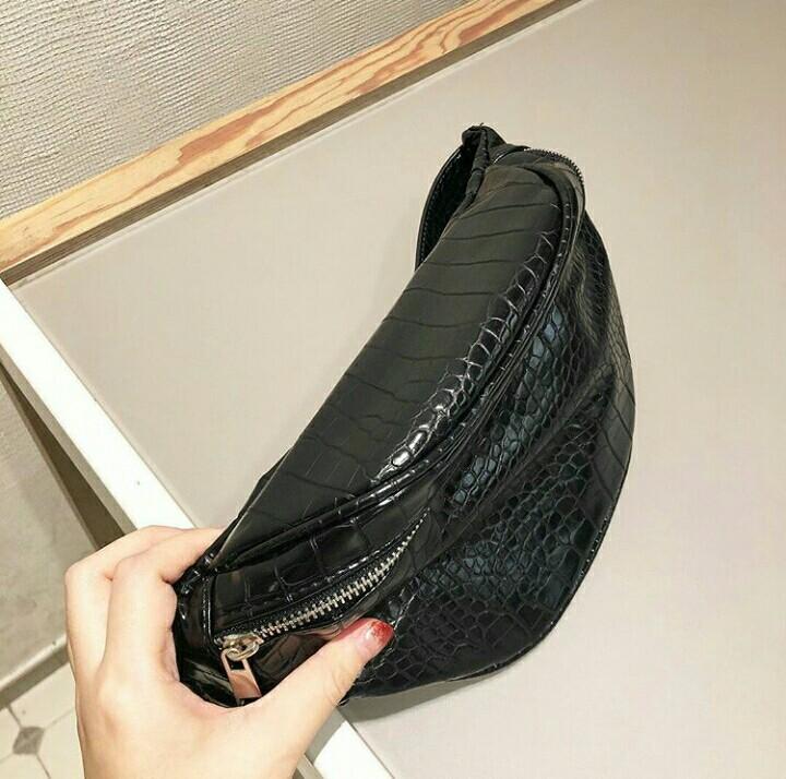 Bum bag stradivarius clearance
