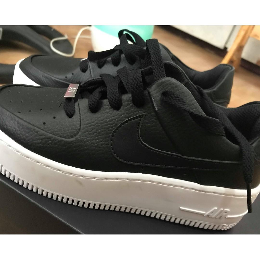 air force 1 sage low black and white