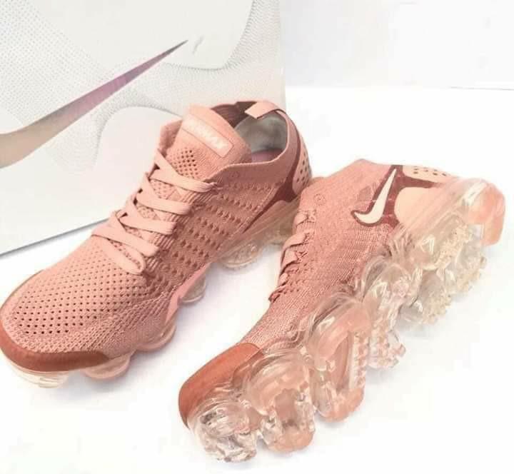 salmon pink vapormax