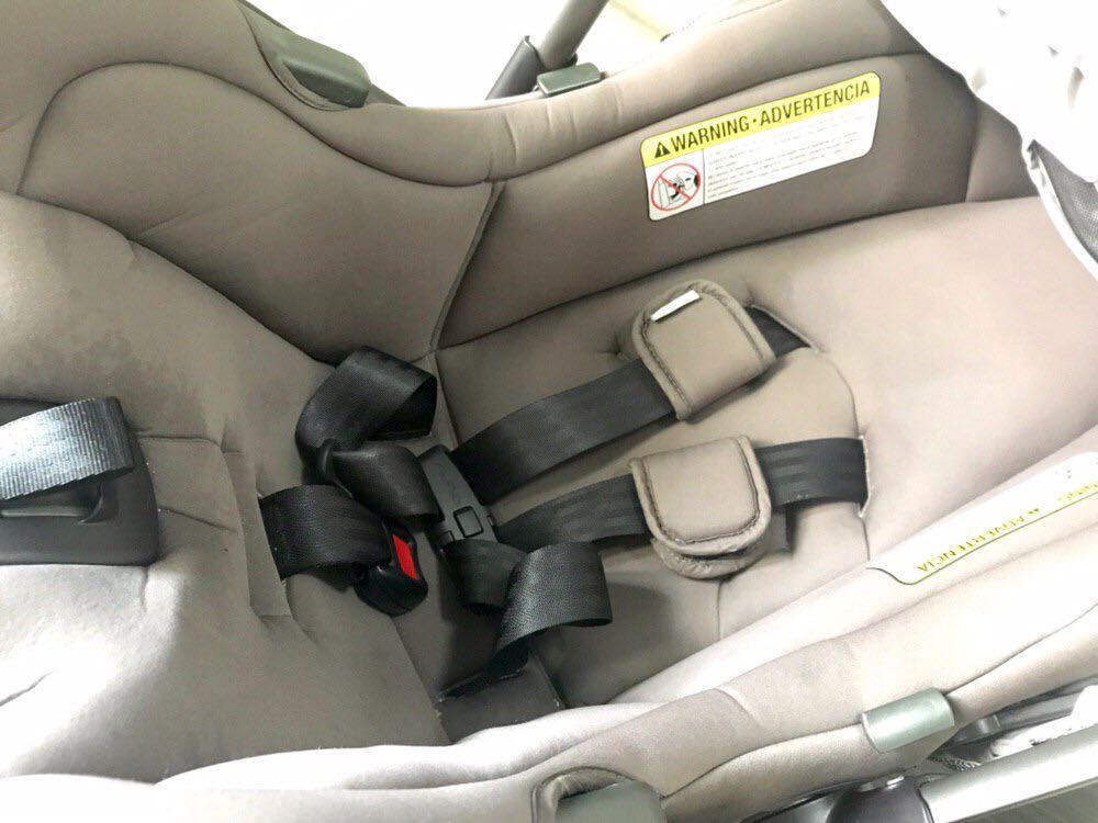 Nuna Pipa Base Infant Carseat Color Sand CF 02 002 Bayi