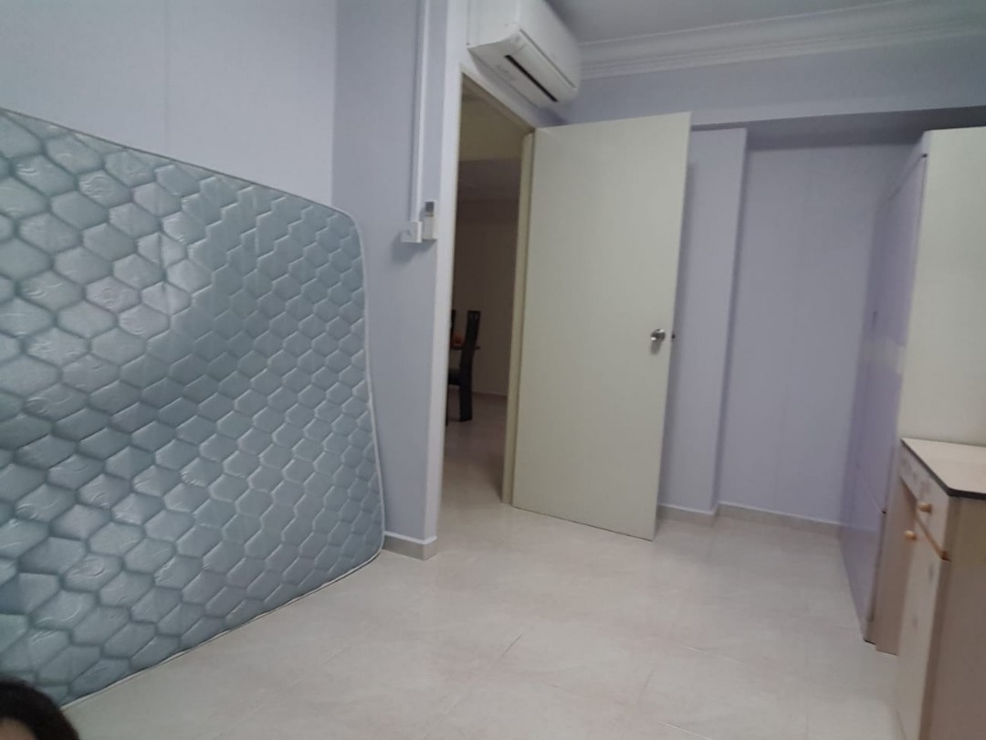 Room Rental Near Old Airport Road Pine Close Mountbatten Mrt Property Rentals Room Rentals On Carousell