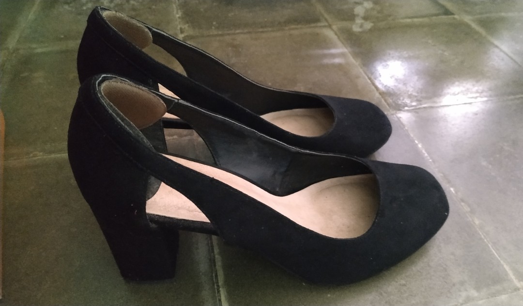 Mauthr Sepatu High Heels Warna Hitam Fesyen Wanita Sepatu Di Carousell
