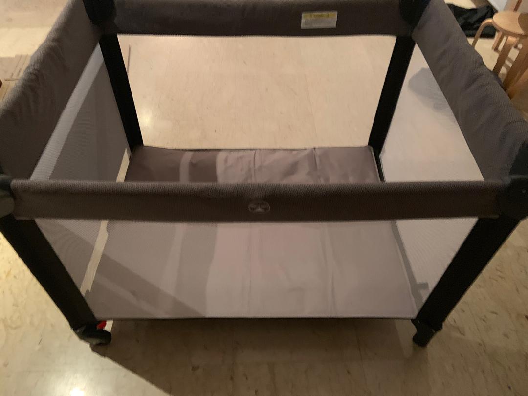 Steelcraft portacot, Babies & Kids, Baby Nursery & Kids Furniture