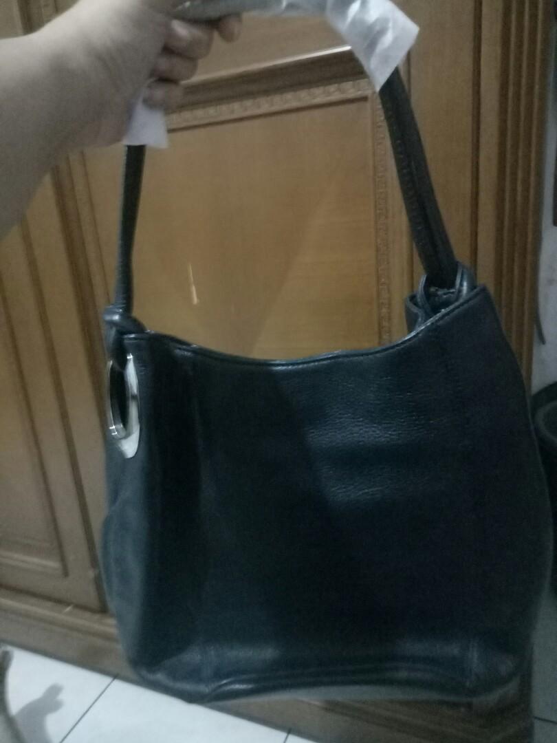 Oroton outlet bag harga