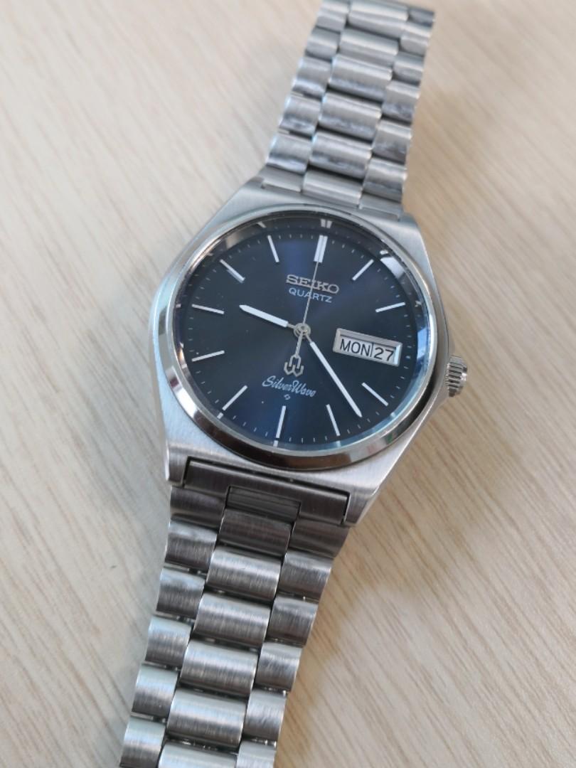 Vintage Seiko 8229-8000 Silver Wave Blue Dial Watch, Men's Fashion, Watches  & Accessories, Watches on Carousell