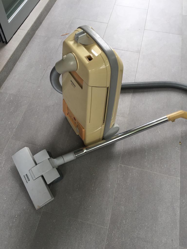 Bosch Vacuum Cleaner (made in Germany), TV & Home Appliances, Vacuum