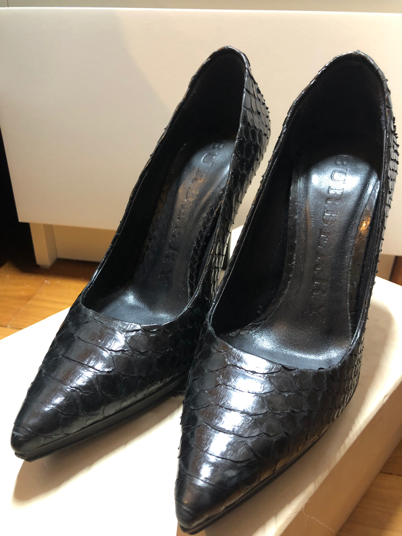 burberry black heels