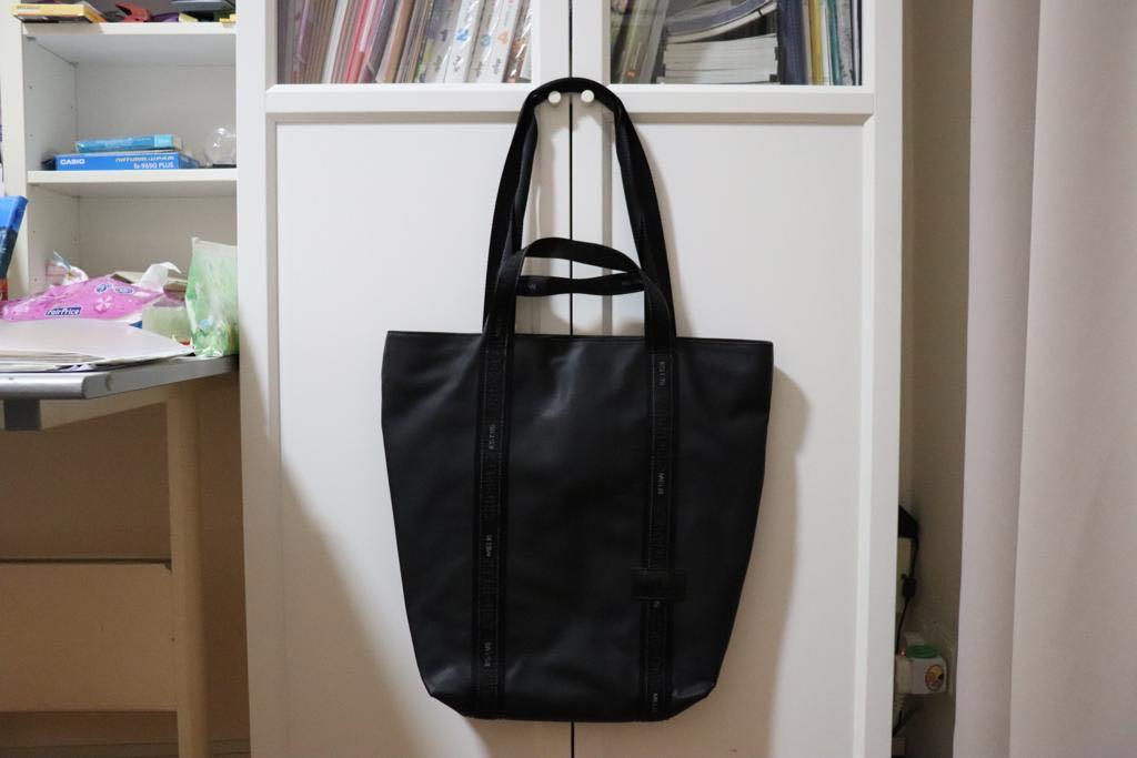 Crumpler Tate Tote Bag Black