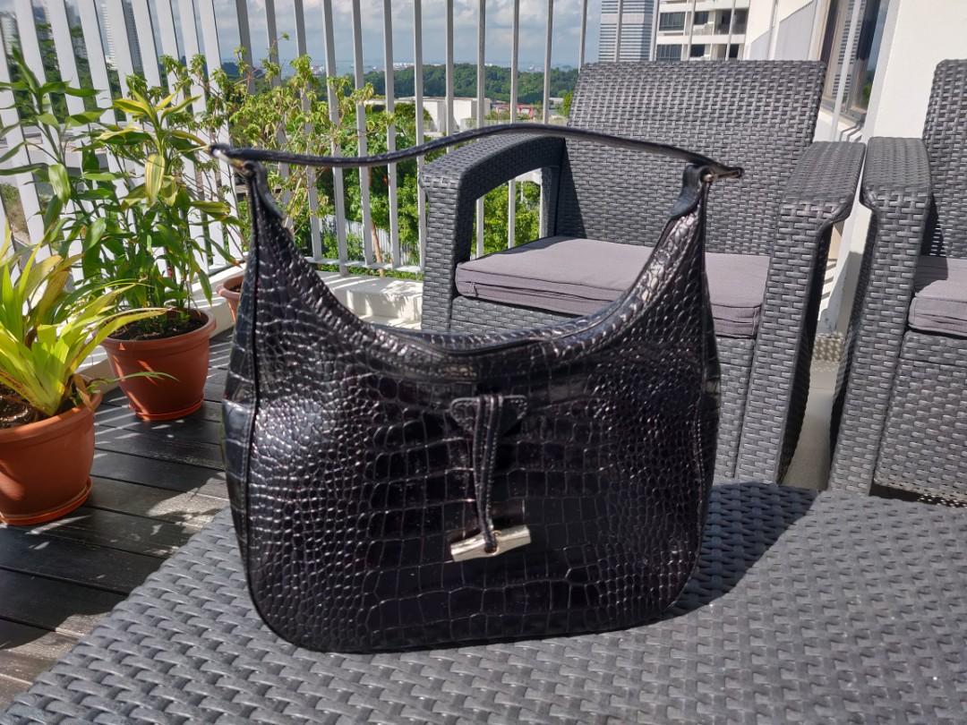 longchamp black leather shoulder bag