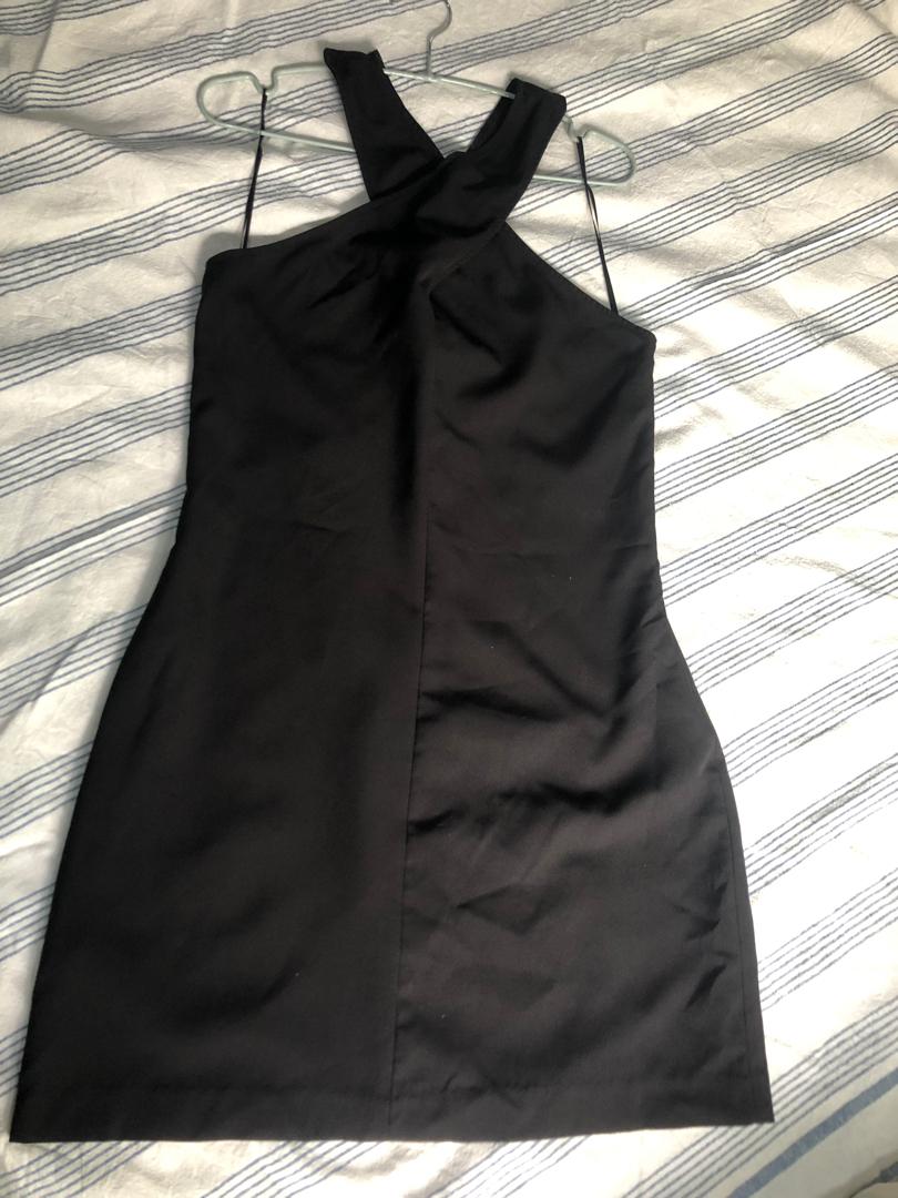 Mango Black Dress (Category: Dresses) located in Makati City. Submitted by vborja (Listing ID 231395700, Image 2). Description: Perfect for a night out or a corporate event Used but in perfect condition.