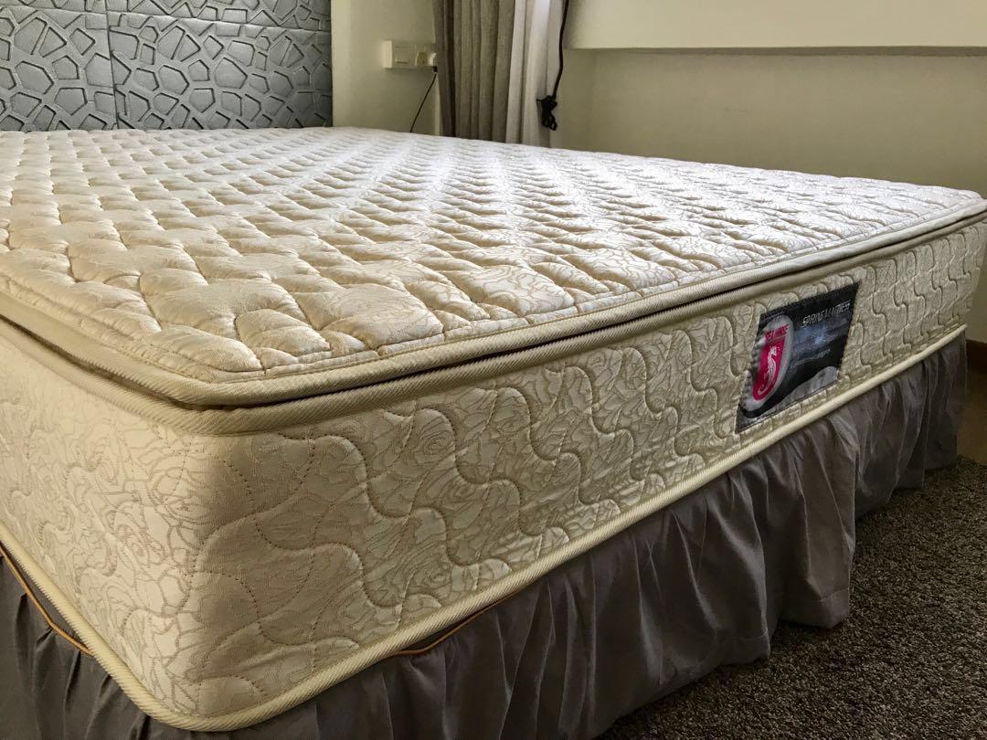 Mattress Queen size , Furniture & Home Living, Furniture, Bed Frames