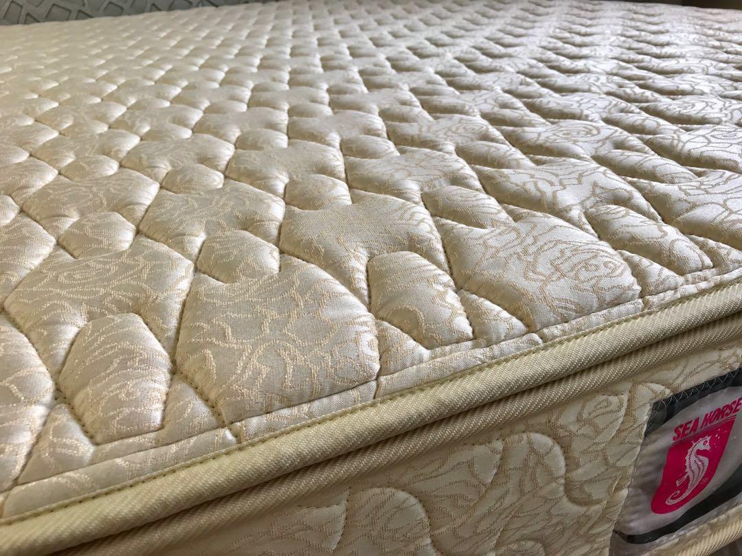 Mattress Queen size , Furniture & Home Living, Furniture, Bed Frames