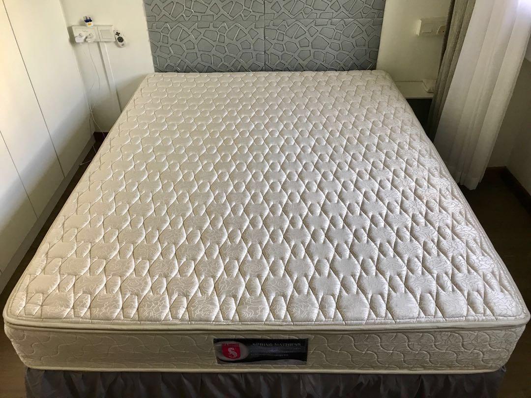 Mattress Queen size , Furniture & Home Living, Furniture, Bed Frames