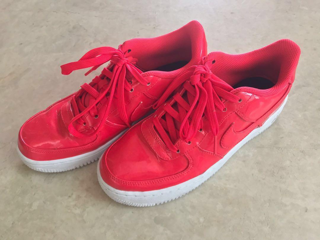 air force red shoes