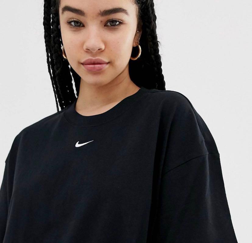 nike boyfriend t shirt black