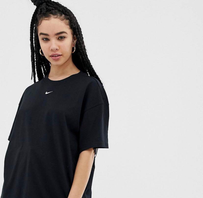 nike women's boyfriend t shirt