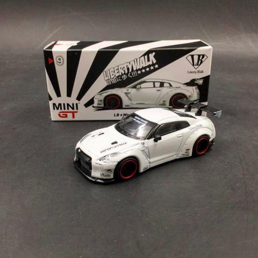 Nissan GT-R (R35) Matte White - RHD (Mini Car Model), Hobbies & Toys ...