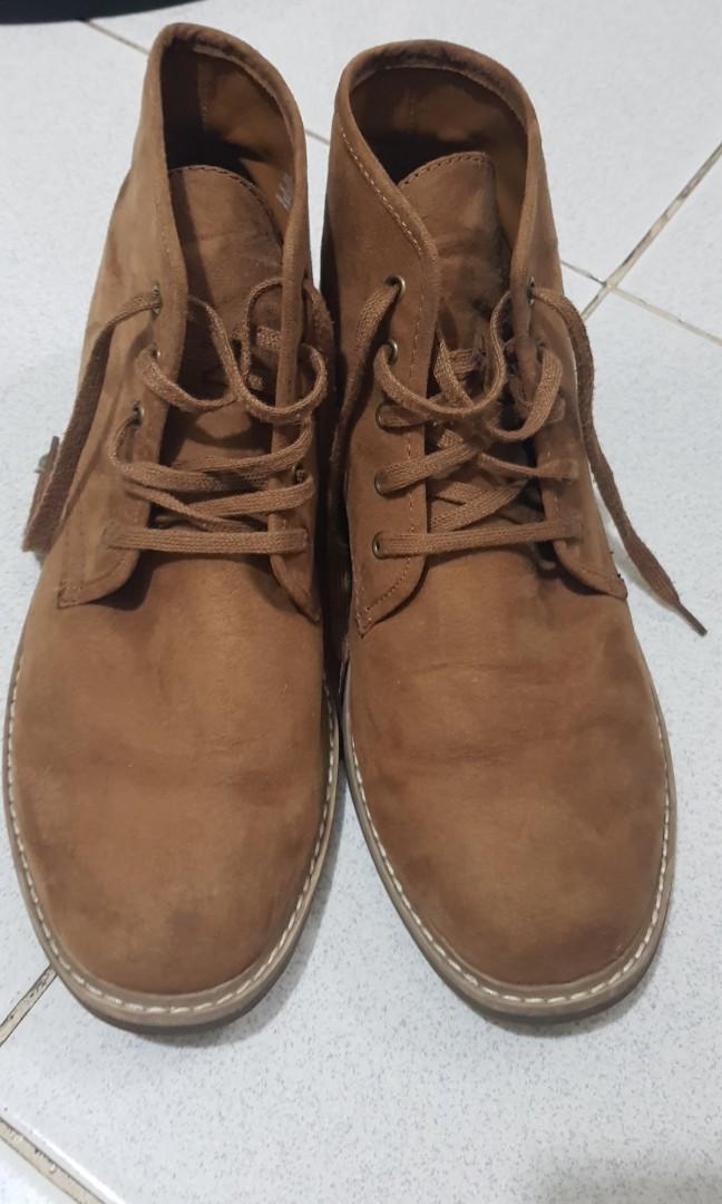 Old navy chukka boots, Men's Fashion 