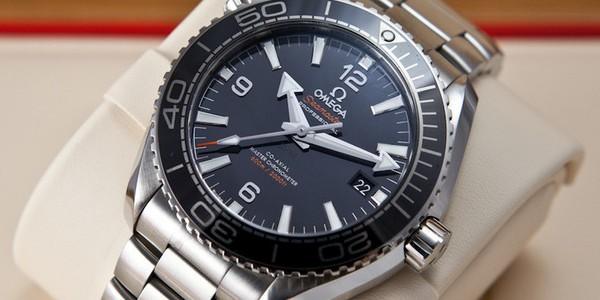 Omega Seamaster Planet Ocean 600m 8900 