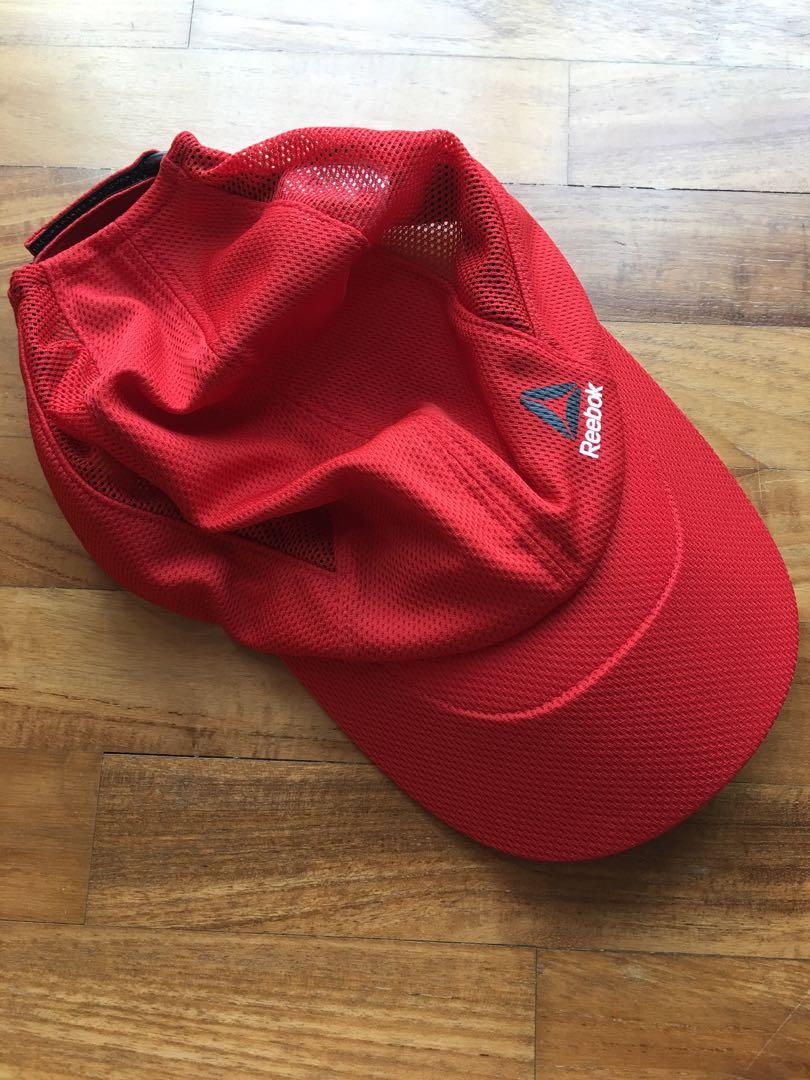 Reebok Red Cap, Sports, Sports Apparel 