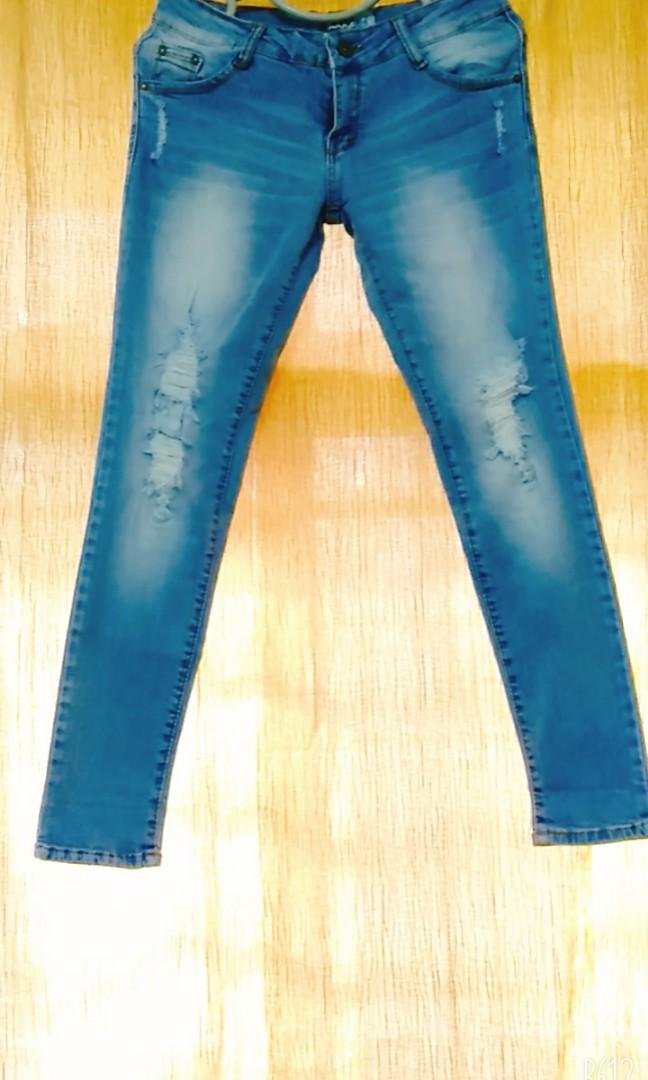 halal ripped jeans