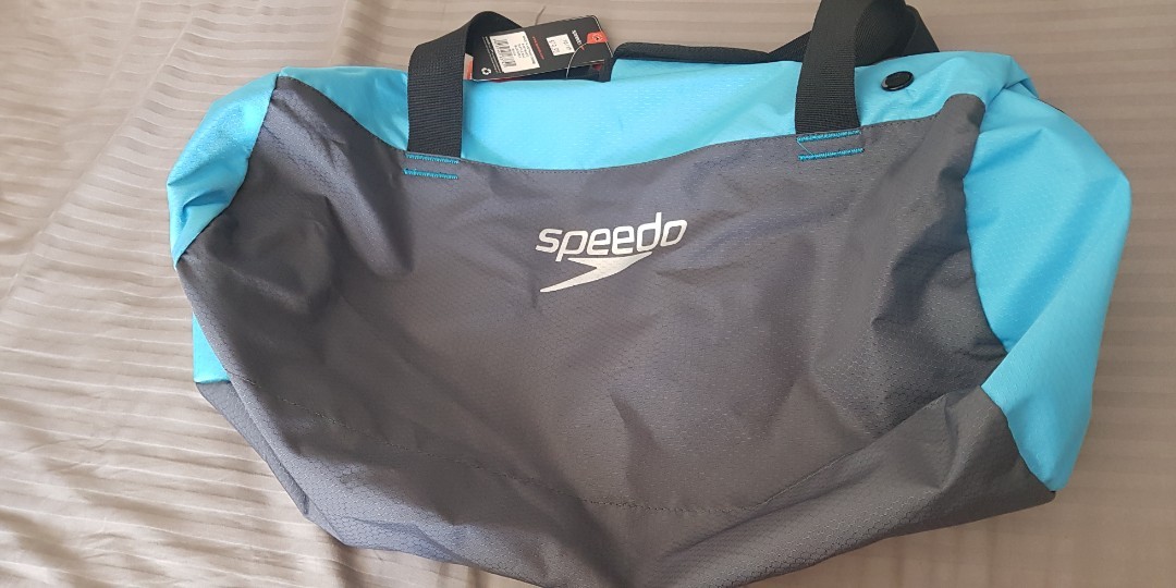 speedo duffle bag