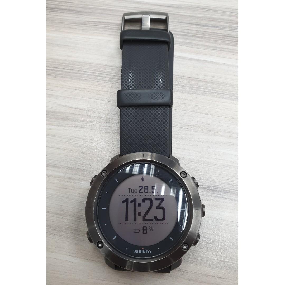 suunto d8