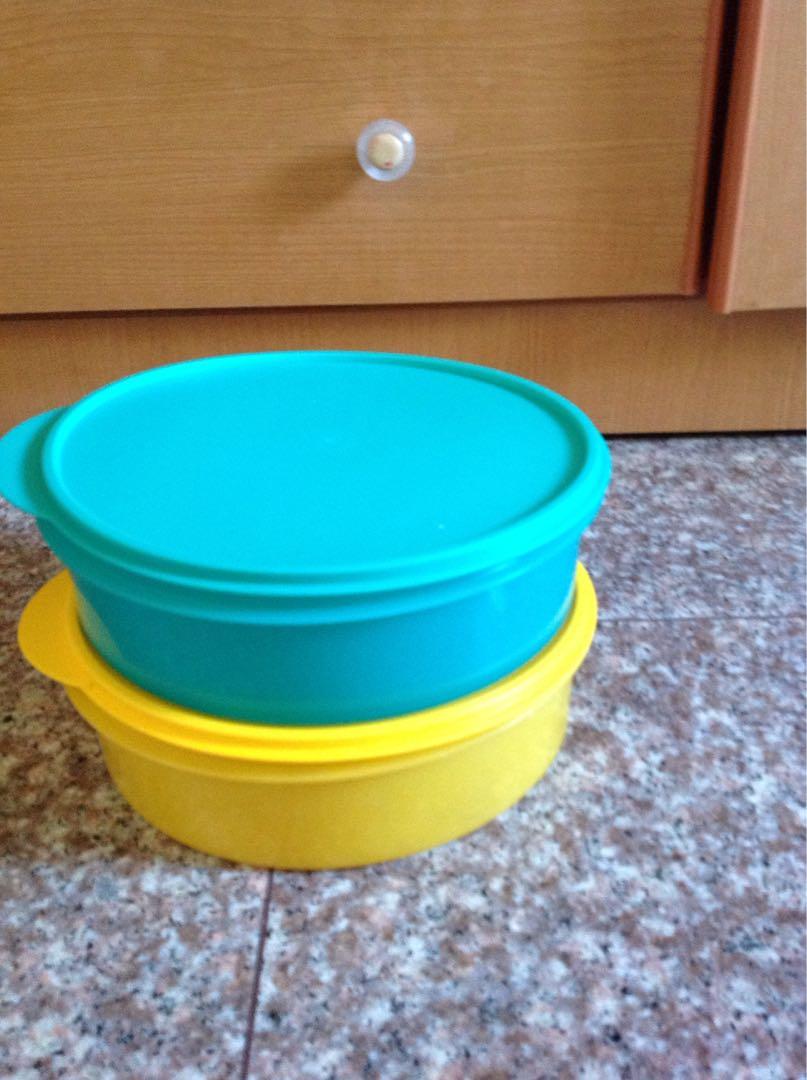 Tupperware big round Container, Home Appliances, Kitchenware on Carousell