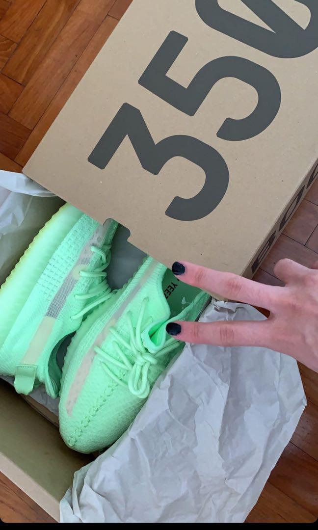 Yeezy 350 glow in the dark (US7.5 